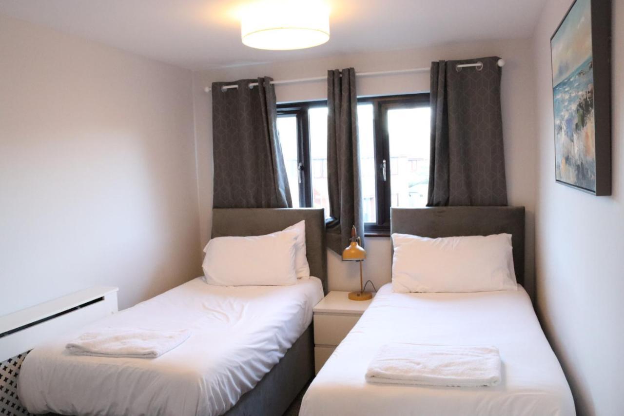 Garland Modern Apartment With Private Garden & Parking Dartford 5 Eksteriør billede
