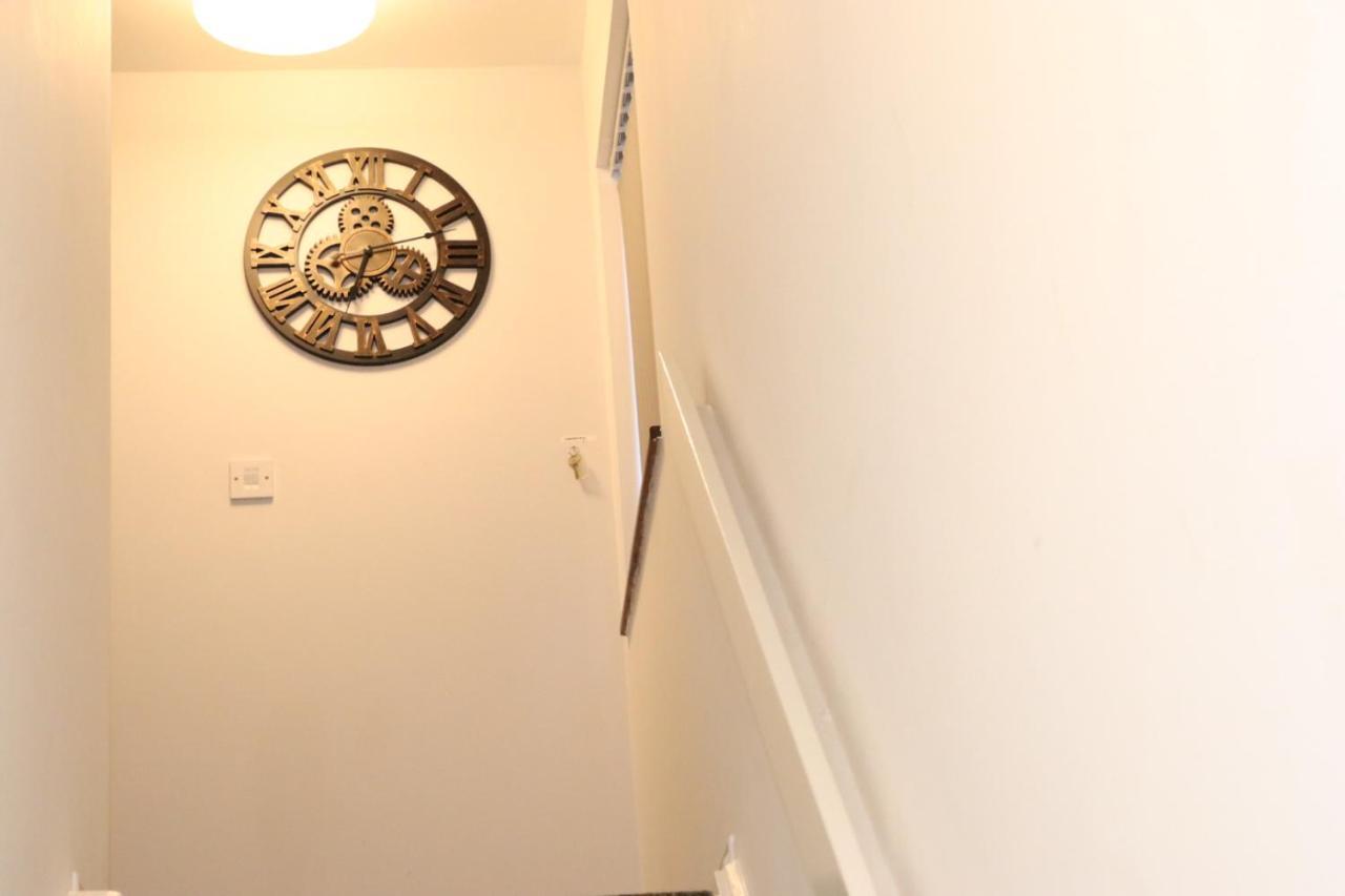 Garland Modern Apartment With Private Garden & Parking Dartford 5 Eksteriør billede