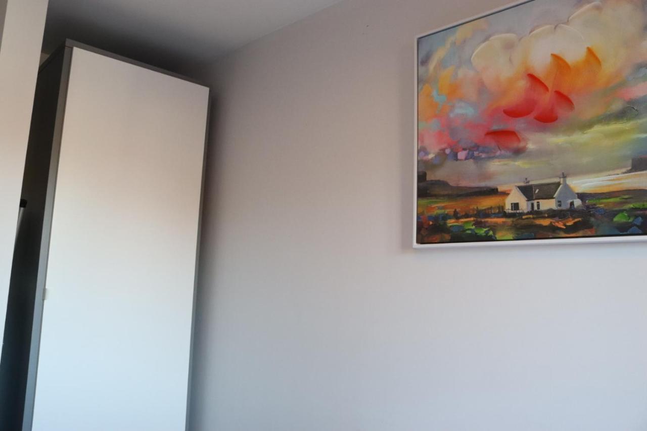 Garland Modern Apartment With Private Garden & Parking Dartford 5 Eksteriør billede