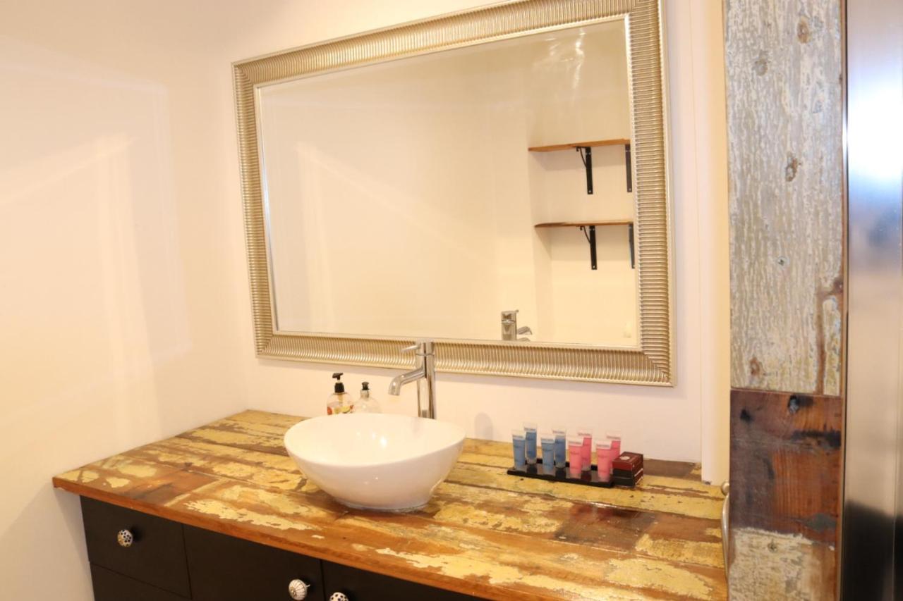 Garland Modern Apartment With Private Garden & Parking Dartford 5 Eksteriør billede