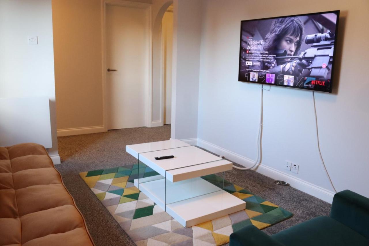 Garland Modern Apartment With Private Garden & Parking Dartford 5 Eksteriør billede