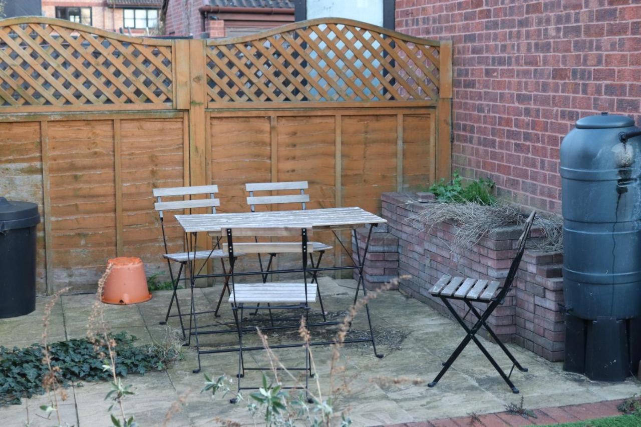 Garland Modern Apartment With Private Garden & Parking Dartford 5 Eksteriør billede